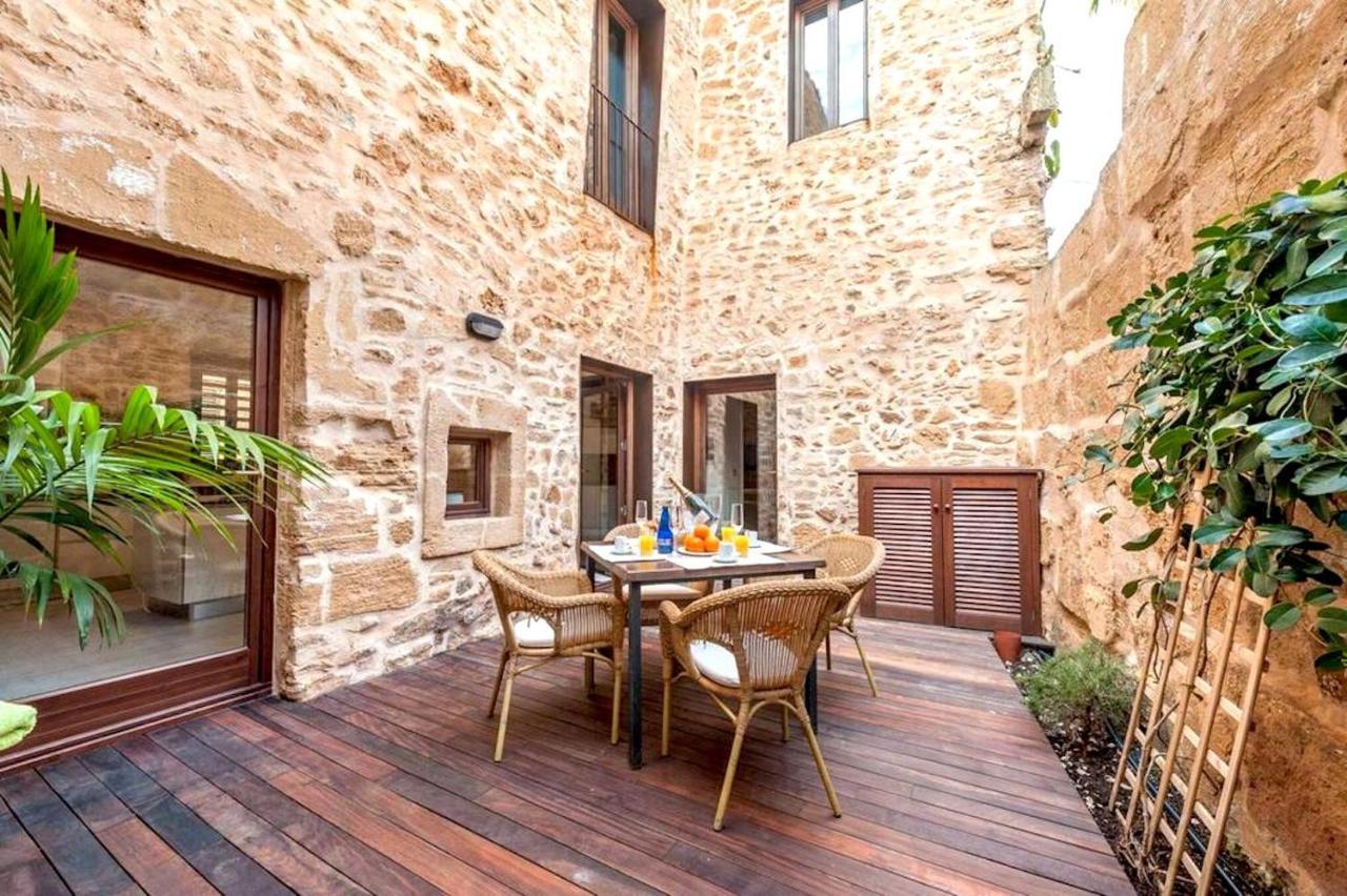 Villa Casa Sa Pedra, en el centro histórico de Alcudia Exterior foto